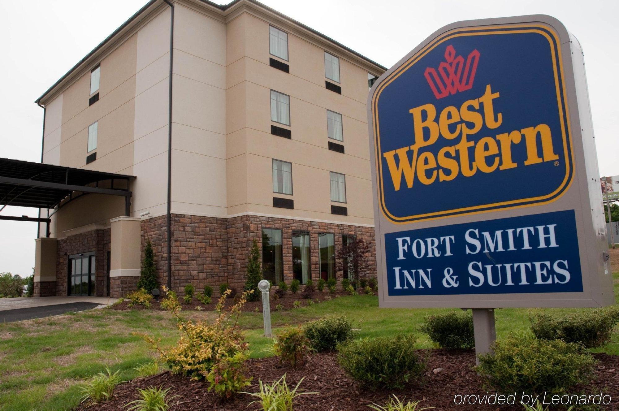 Comfort Inn & Suites Fort Smith I-540 Exterior photo
